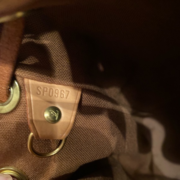 Louis Vuitton Mini Monogram Montsouris backpack - Picture 12 of 16